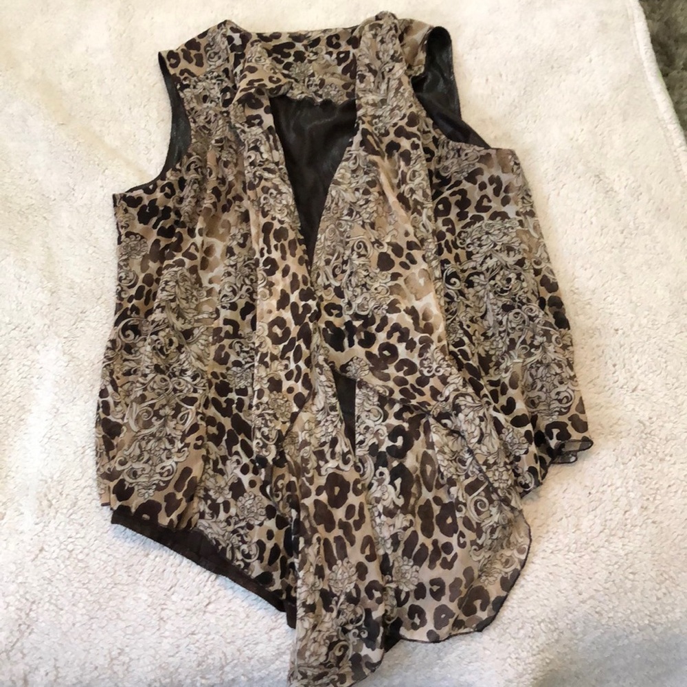 Reversible vest